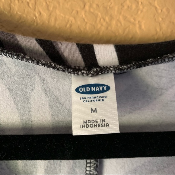 Old Navy Black & Gray Tropical Palm V-Neck T-Shirt Dress - Medium - Picture 5 of 8